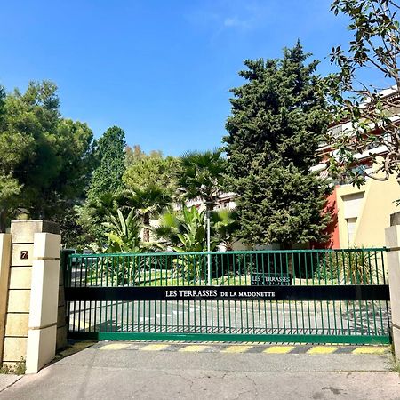 Appartement Luxe - 3 pièces avec vue mer, piscine et tennis Nice Extérieur photo